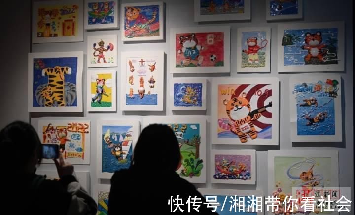 董旭明#赏萌虎迎虎年杭州这个艺术作品展吸引众多目光