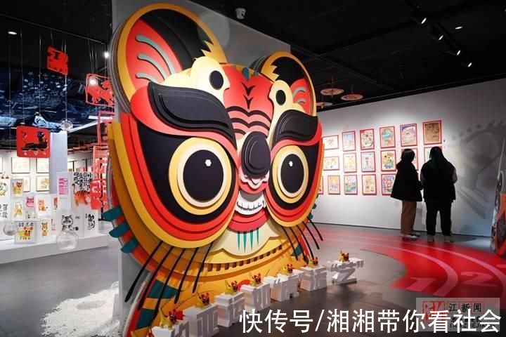 董旭明#赏萌虎迎虎年杭州这个艺术作品展吸引众多目光